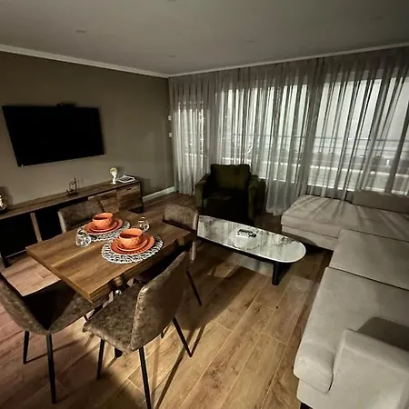 Aaliyas - Apartment *